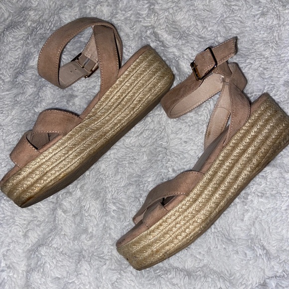 Chinese Laundry platforms - Picture 5 of 5